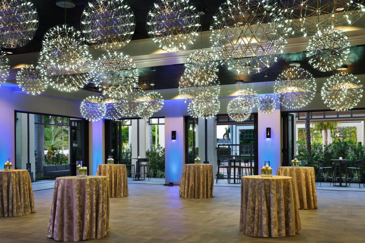 Готель Boca Raton Marriott At Boca Center Екстер'єр фото